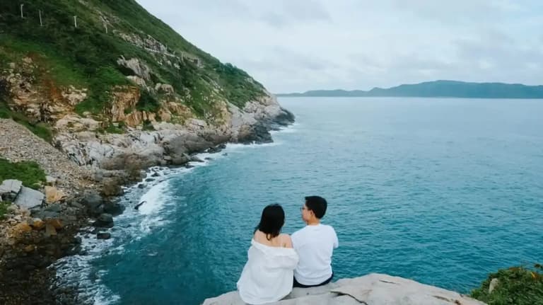Các đảo nhỏ quanh Côn Đảo - Mũi Chân Chim